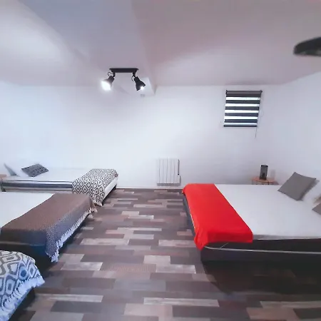 Du Marié à 7mn Du Puy Du F0u * Chambretaud