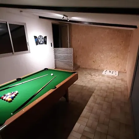 Du Marié à 7mn Du Puy Du F0u Сasa de vacaciones