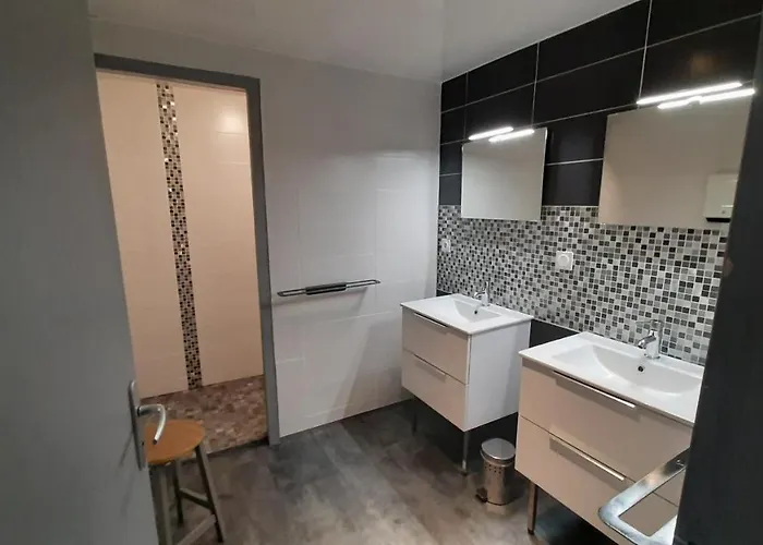 Du Marie A 7mn Du Puy Du F0u Dom wakacyjny Chambretaud