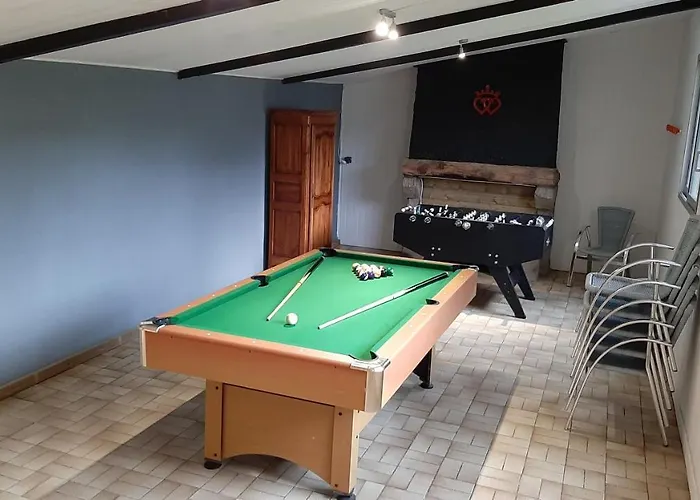 Dom wakacyjny Du Marie A 7mn Du Puy Du F0u