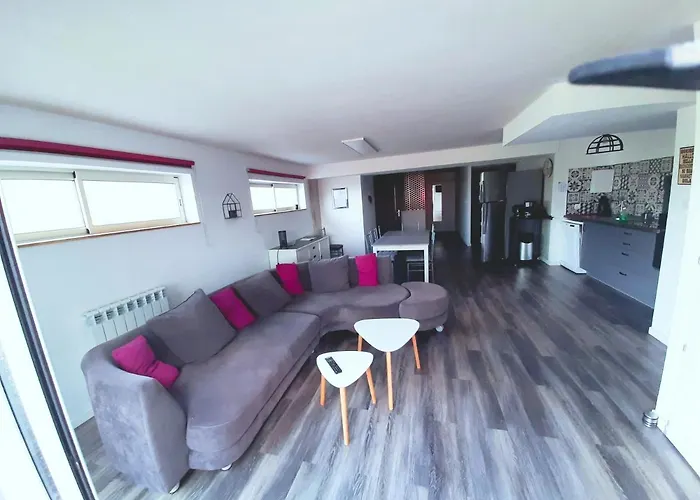 Du Marié à 7mn Du Puy Du F0u Casa de Férias Chambretaud