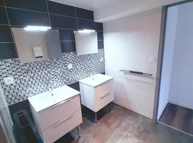 Du Marie A 7mn Du Puy Du F0u Dom wakacyjny